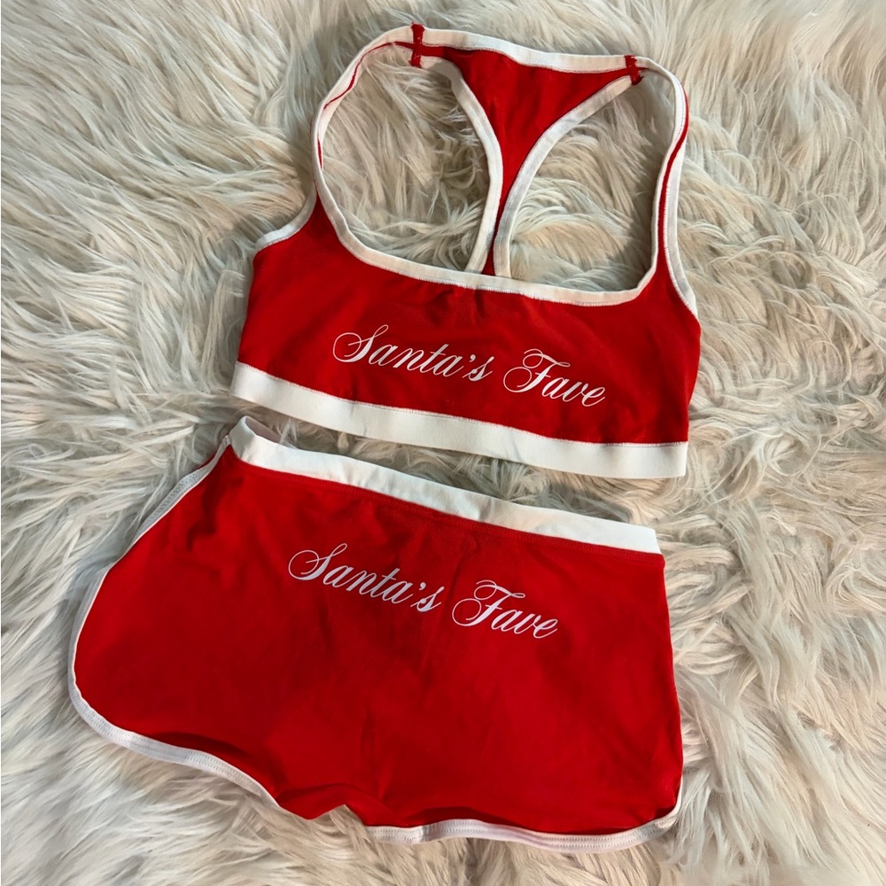 PINK Victoria’s Secret “Santa’s Fave” Set